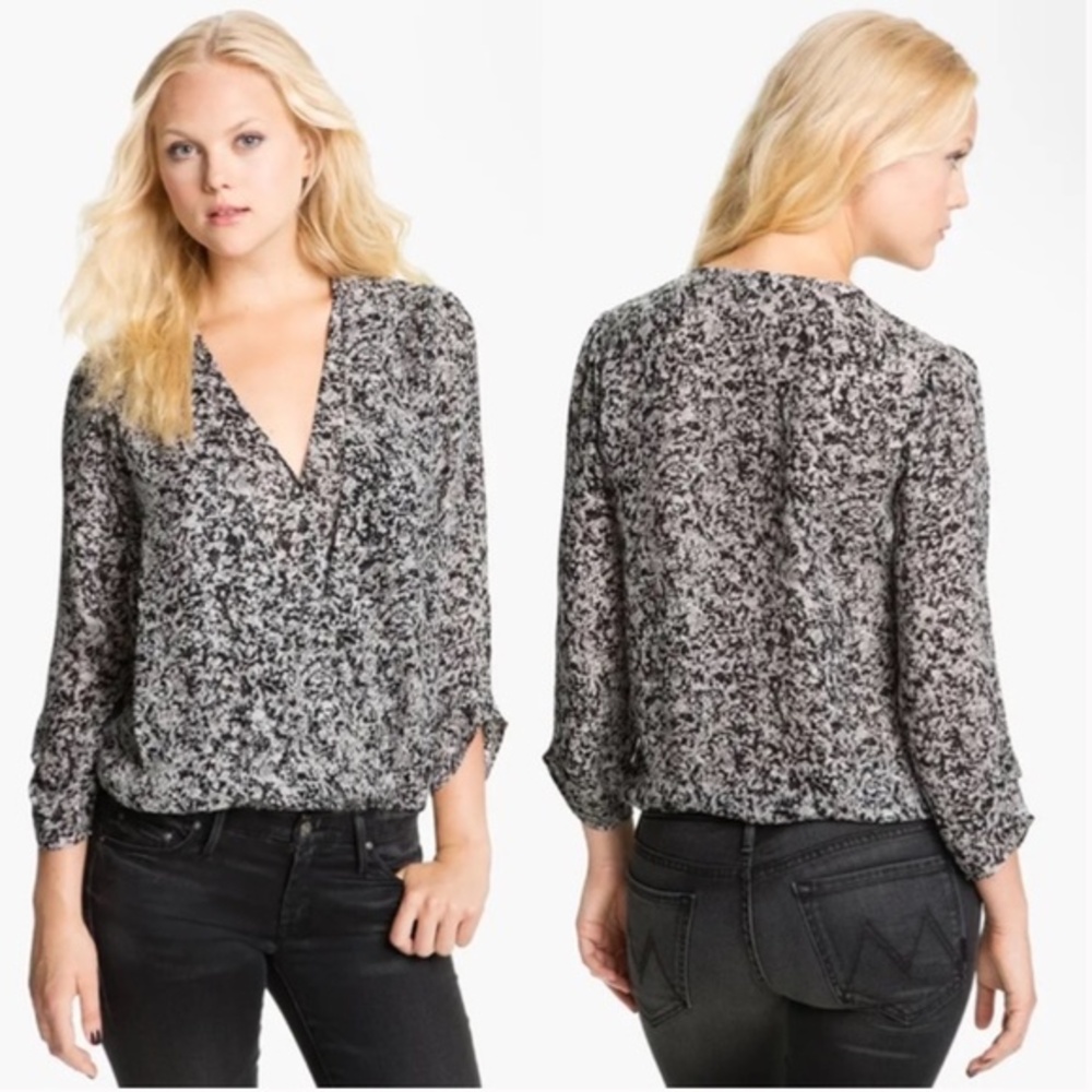 JOIE Silk Yogini Surplice Blouse in Caviar Print Size Extra Small